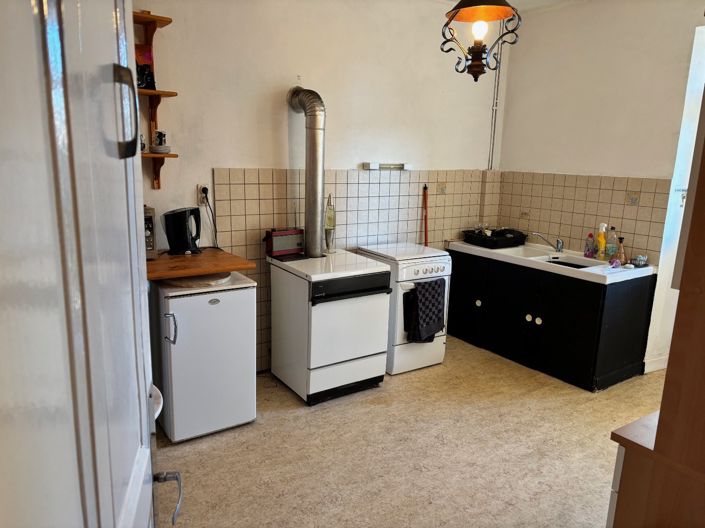 Image No.6-Propriété de 3 chambres à vendre à Chamberet