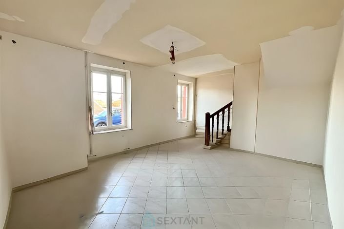 Image No.2-6 Bed House for sale