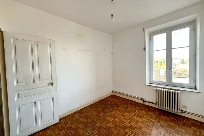 Image No.5-6 Bed House for sale