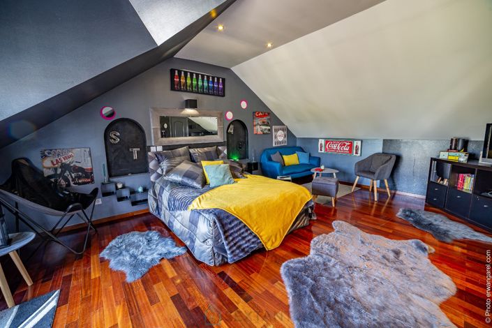 Image No.13-10 Bed Villa for sale