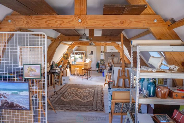 Image No.19-5 Bed Property for sale