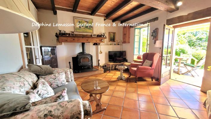 Image No.10-3 Bed House for sale