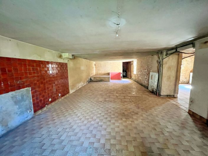 Image No.10-4 Bed Property for sale