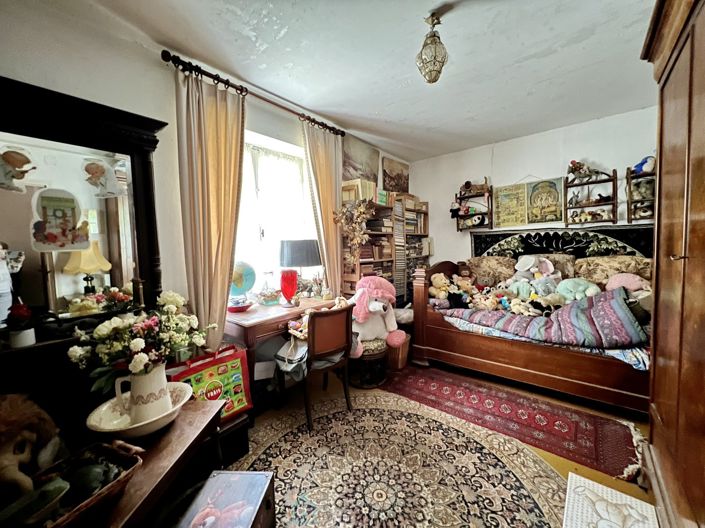 Image No.25-4 Bed Property for sale