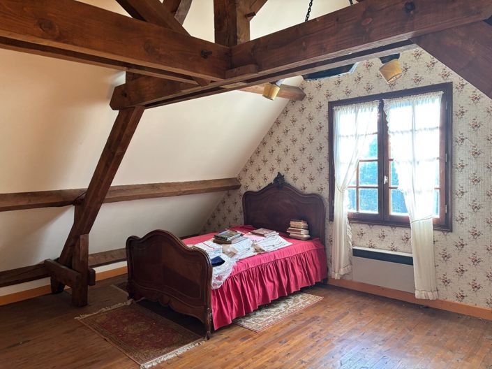 Image No.4-4 Bed Property for sale