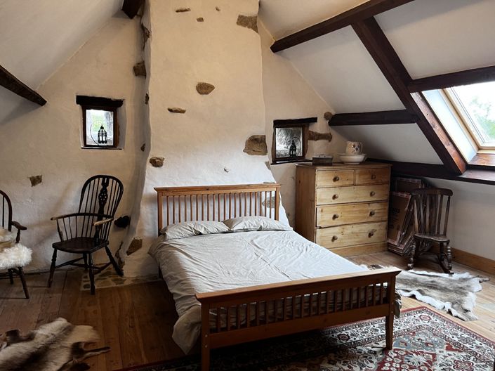 Image No.6-3 Bed Property for sale