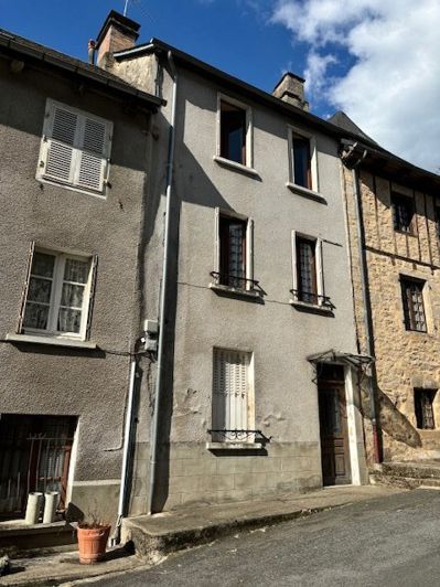Image No.1-Propriété de 3 chambres à vendre à Treignac