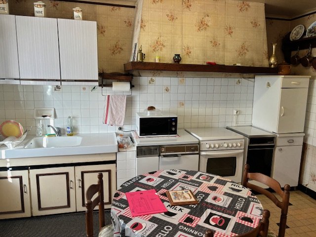 Image No.7-2 Bed Property for sale