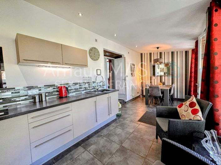 Image No.2-1 Bed Property for sale