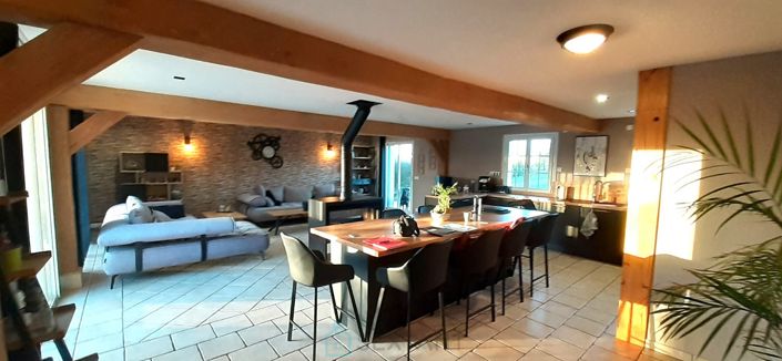 Image No.5-4 Bed Property for sale