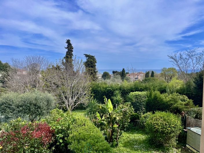 Image No.3-1 Bed Property for sale