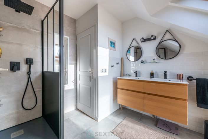 Image No.19-Propriété de 5 chambres à vendre à Fontainebleau