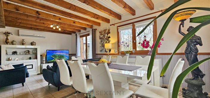 Image No.12-4 Bed Chalet for sale