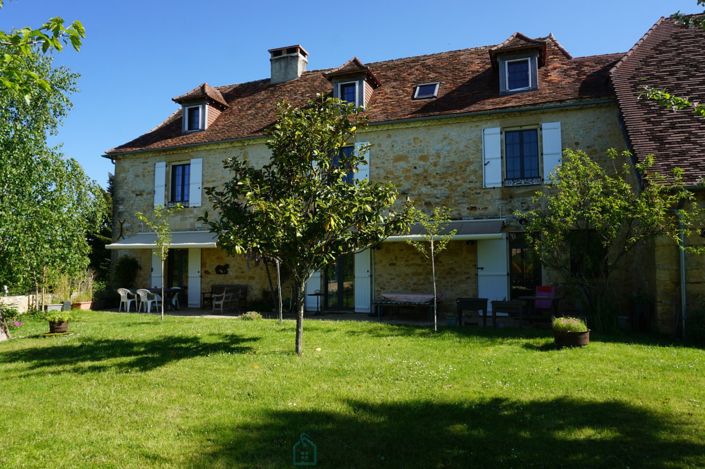 Image No.1-7 Bed Property for sale
