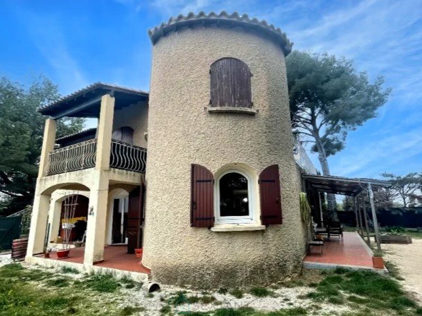 Image No.3-5 Bed House for sale