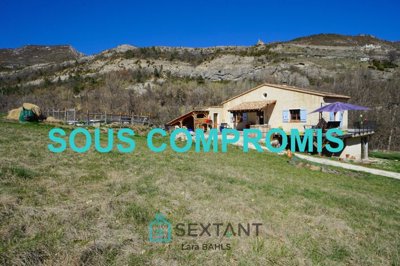 1 - Blieux, Property