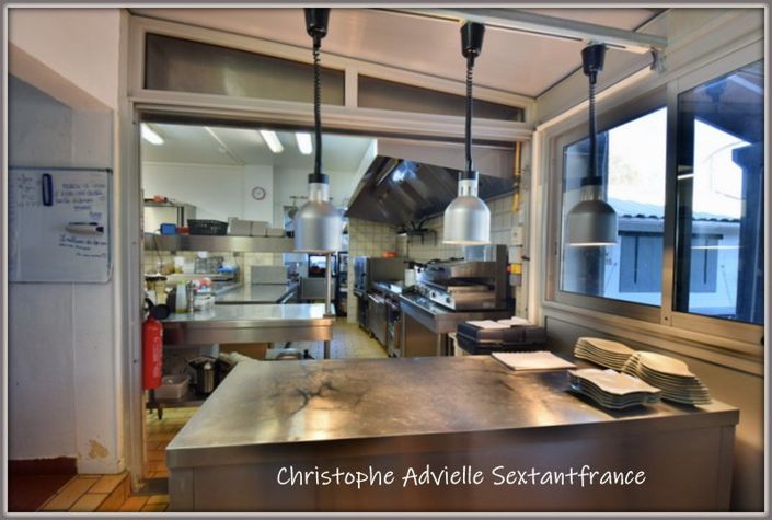 Image No.14-3 Bed Property for sale