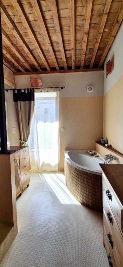 Image No.8-Propriété de 3 chambres à vendre à Veyre-Monton