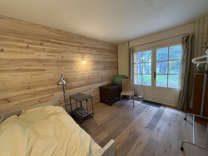 Image No.15-5 Bed Property for sale