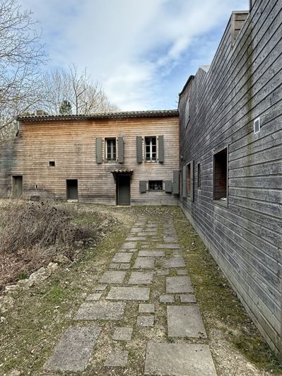 Image No.4-5 Bed Property for sale