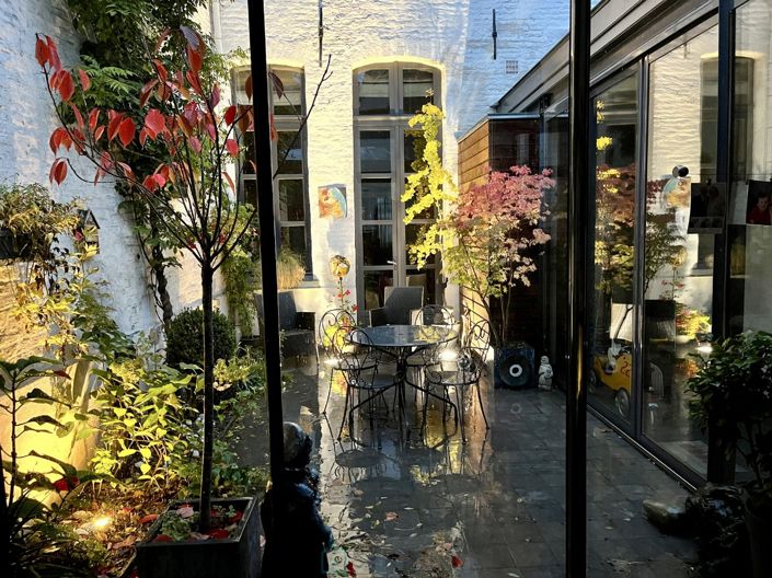 Image No.14-6 Bed Property for sale