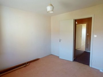 750111651323