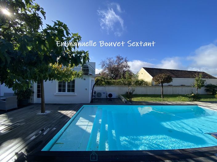 Image No.1-3 Bed Property for sale