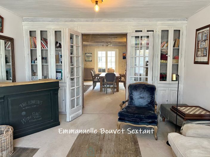 Image No.4-3 Bed Property for sale