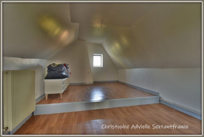 Image No.10-4 Bed Property for sale