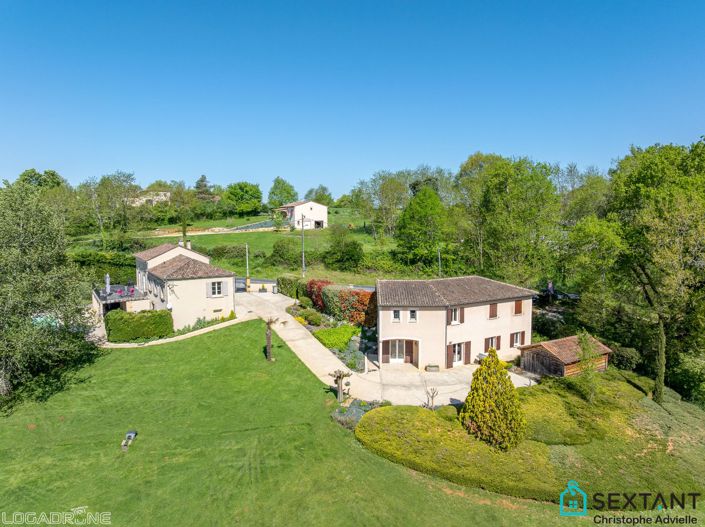 Image No.2-7 Bed Property for sale