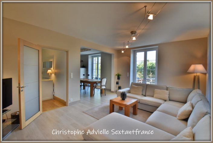 Image No.3-7 Bed Property for sale