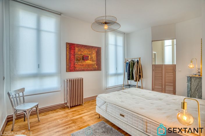 Image No.11-5 Bed Property for sale