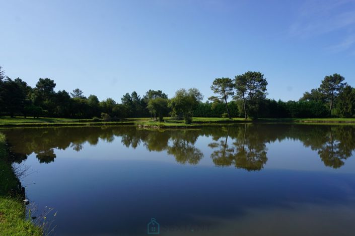 Image No.10-4 Bed Property for sale