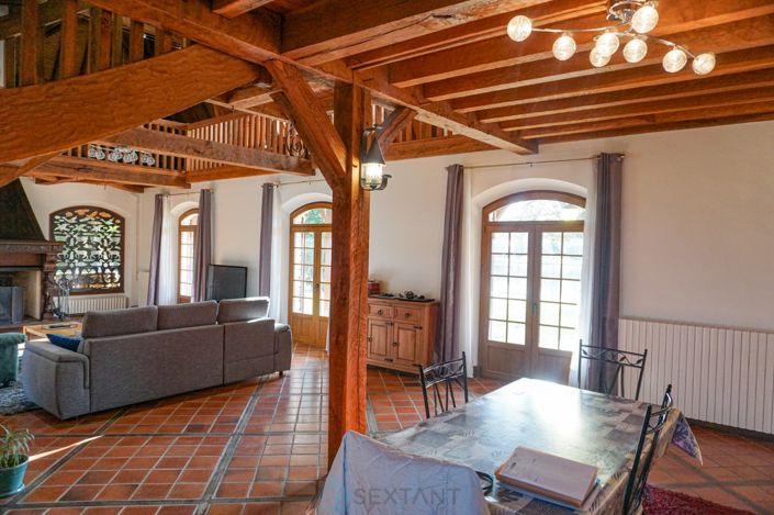 Image No.15-4 Bed Property for sale