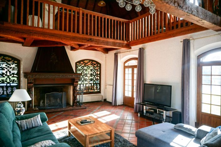 Image No.18-4 Bed Property for sale