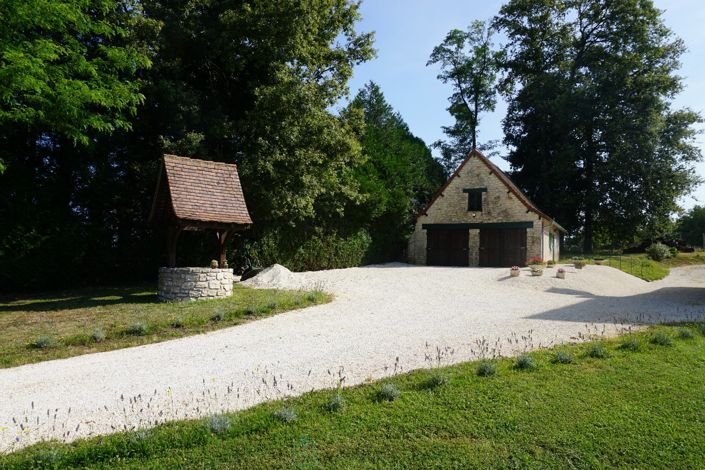 Image No.7-4 Bed Property for sale