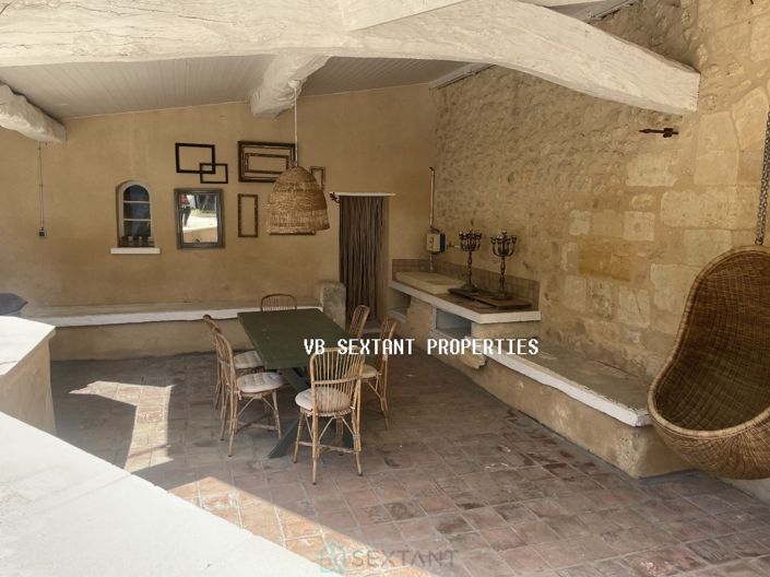 Image No.8-6 Bed Property for sale