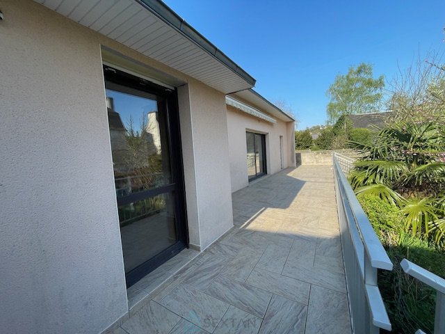 Image No.12-4 Bed House for sale