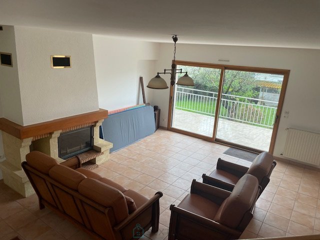 Image No.4-4 Bed House for sale