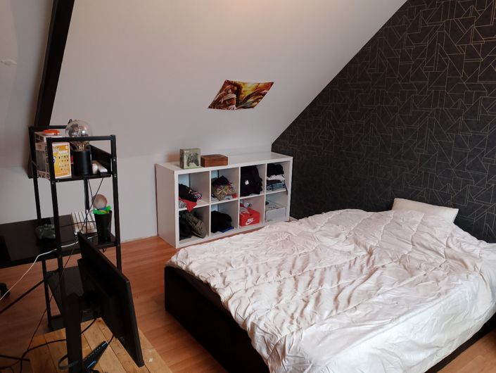 Image No.11-5 Bed House for sale