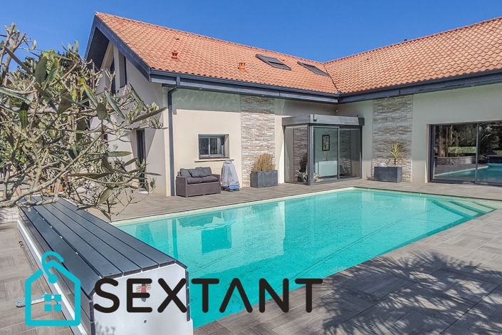 Image No.1-7 Bed House for sale