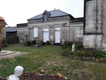 750111653471