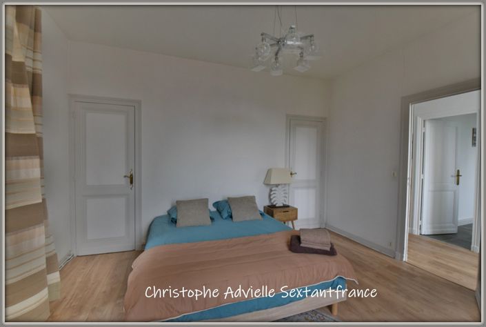 Image No.11-6 Bed Property for sale