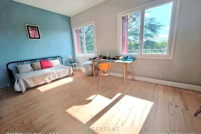 Image No.6-4 Bed House for sale