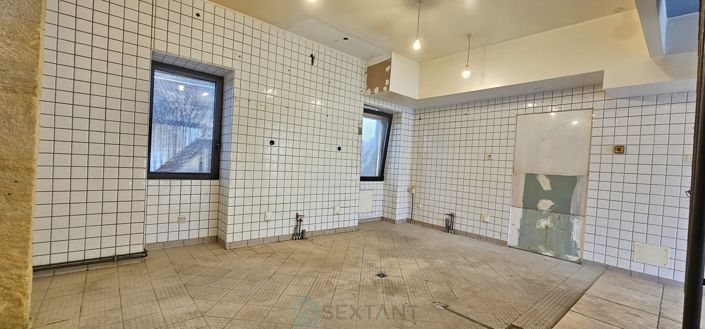 Image No.11-3 Bed House for sale