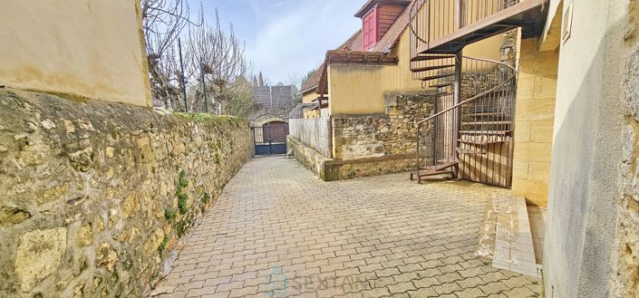 Image No.6-3 Bed House for sale