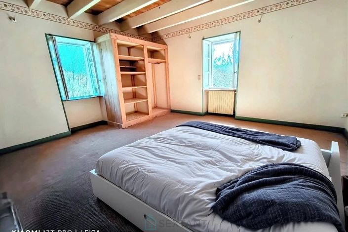 Image No.7-7 Bed Property for sale