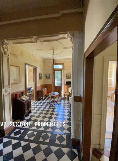 Image No.5-7 Bed Property for sale