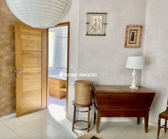 Image No.15-Propriété de 5 chambres à vendre à La Brède