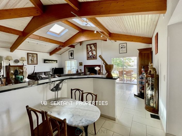 Image No.6-Propriété de 5 chambres à vendre à La Brède